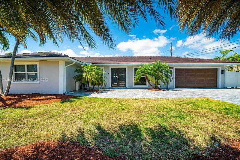 Image for property 4571 27th Ave, Lighthouse Point, FL 33064