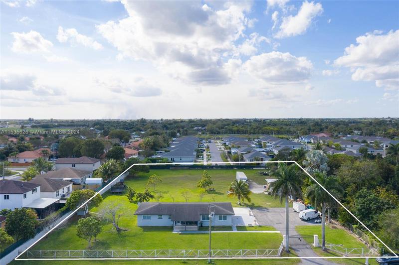 Image for property 31750 189th Ct, Homestead, FL 33030