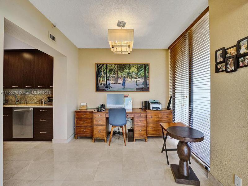 Image for property 19355 Turnberry Way 3J, Aventura, FL 33180