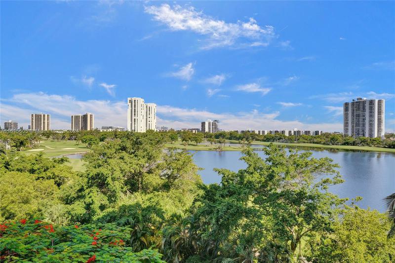 Image for property 20000 Country Club Dr 606, Aventura, FL 33180