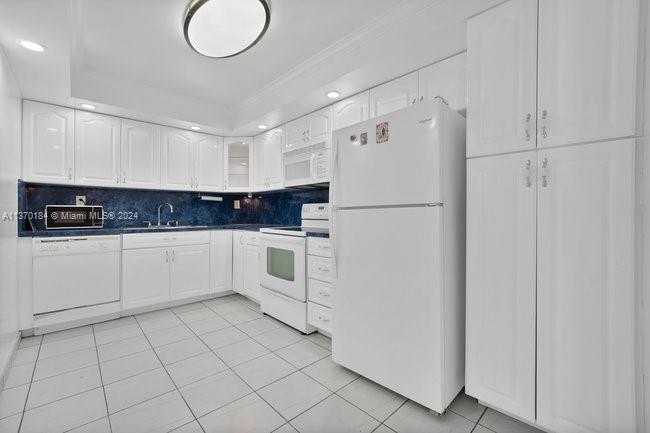 Image for property 1621 Collins Ave 403, Miami Beach, FL 33139