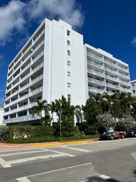 Image for property 1045 10th St 204, Miami Beach, FL 33139