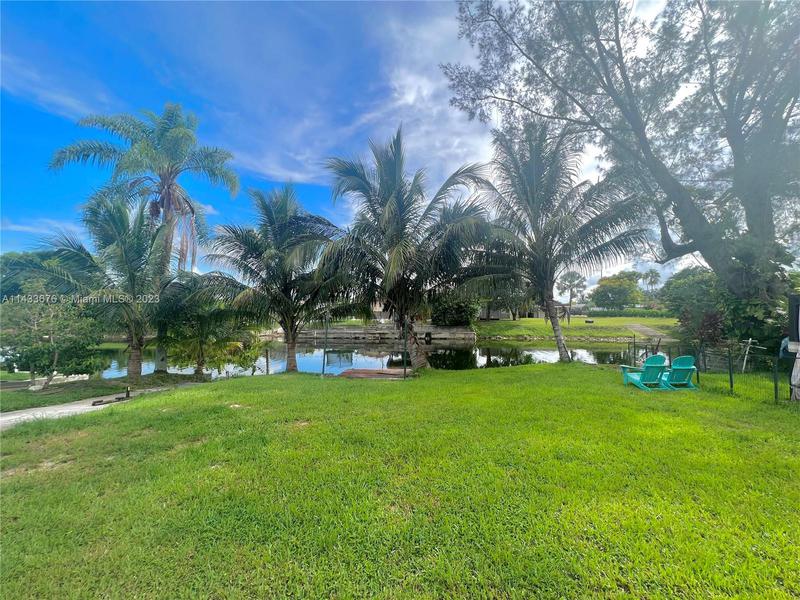 Image for property 8180 183rd St, Hialeah, FL 33015
