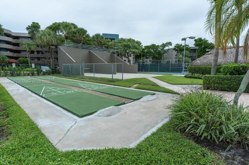 Image for property 900 Colony Point Cir 510, Pembroke Pines, FL 33026