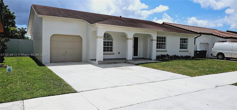 Image for property 17361 144th Ct, Miami, FL 33177
