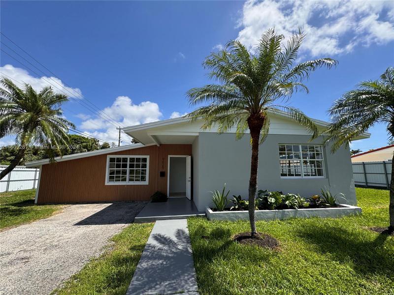 Image for property 9625 183rd St, Palmetto Bay, FL 33157