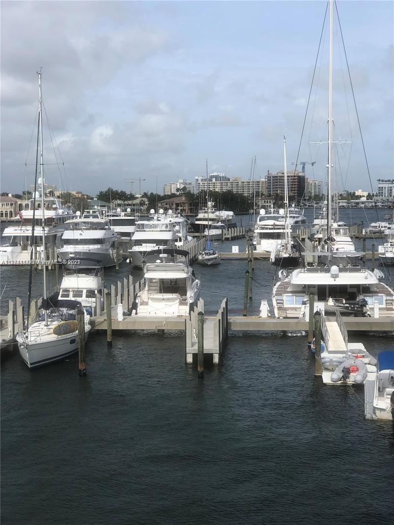 Image for property 5300 24th Ter 121C, Fort Lauderdale, FL 33308