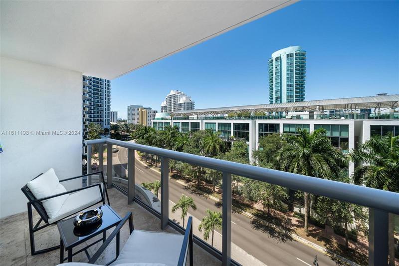 Image for property 6039 Collins Ave 734, Miami Beach, FL 33140