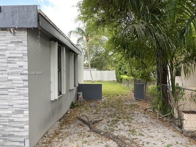 Image for property 442 162nd St, Miami, FL 33162