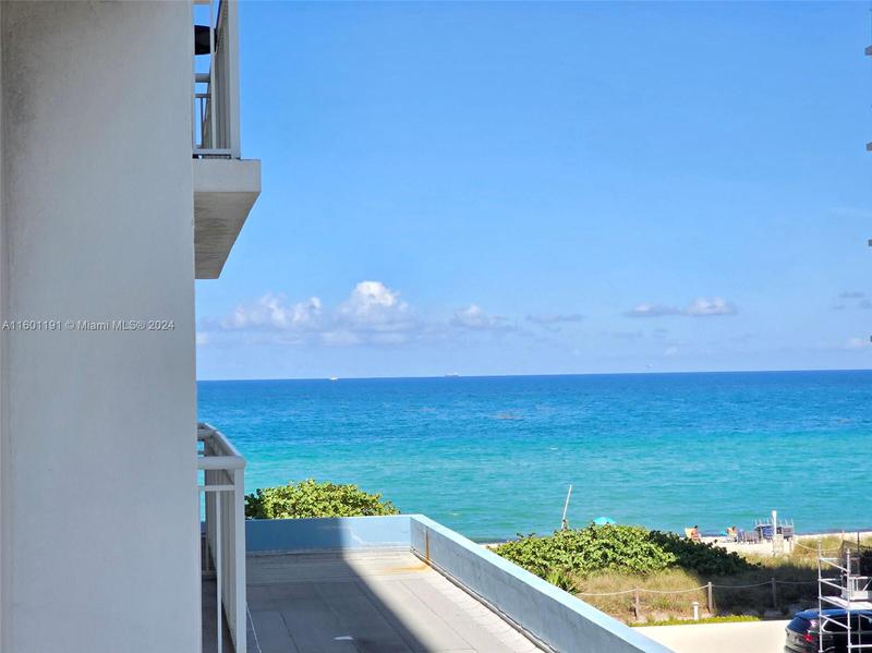 Image for property 6969 Collins Ave 406, Miami Beach, FL 33141