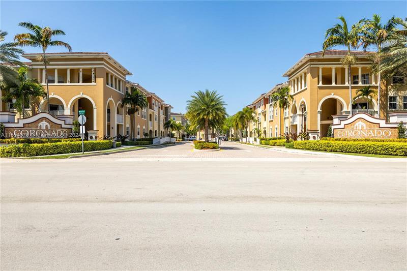 Image for property 10885 89th Terrace 214, Doral, FL 33178