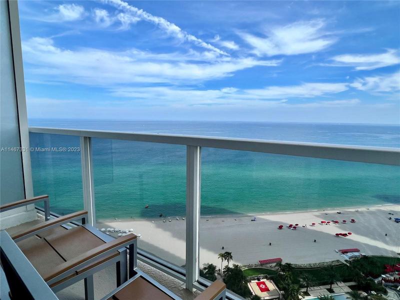 Image for property 18001 Collins Ave 2011, Sunny Isles Beach, FL 33160