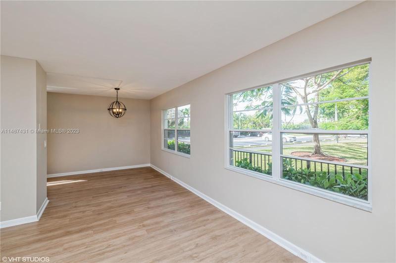 Image for property 151 135th Ter 114T, Pembroke Pines, FL 33027