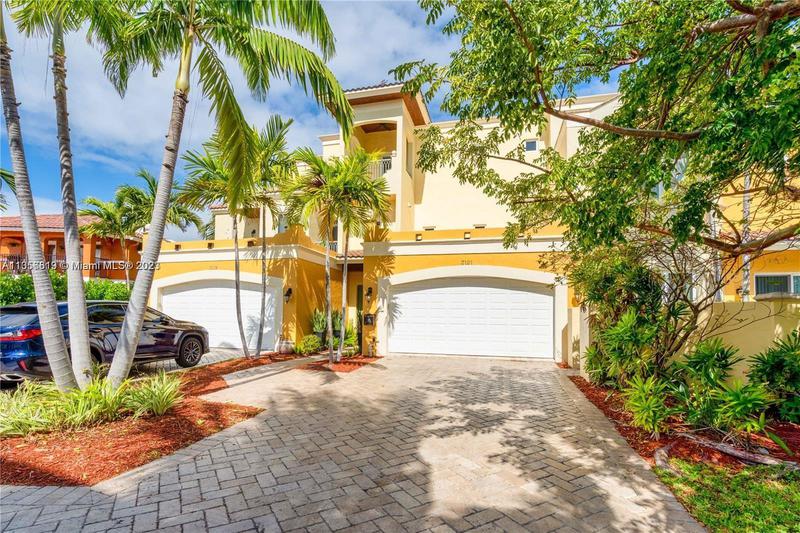 Image for property 3121 26th St, Fort Lauderdale, FL 33305