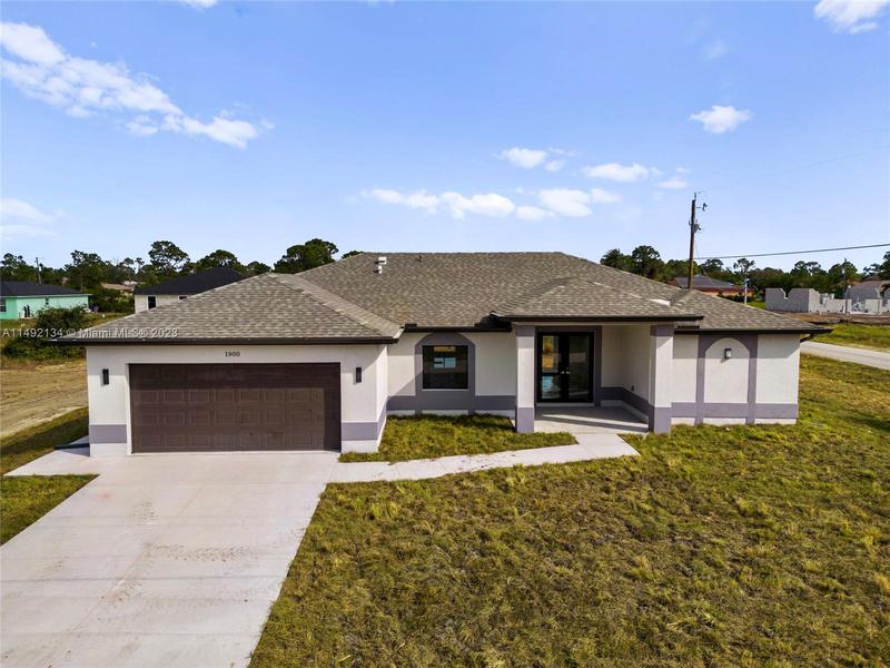 Image for property 1900 Crawford Ave, Lehigh Acres, FL 33971
