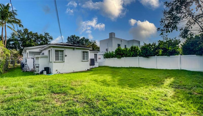 Image for property 535 51st St, Miami Beach, FL 33140
