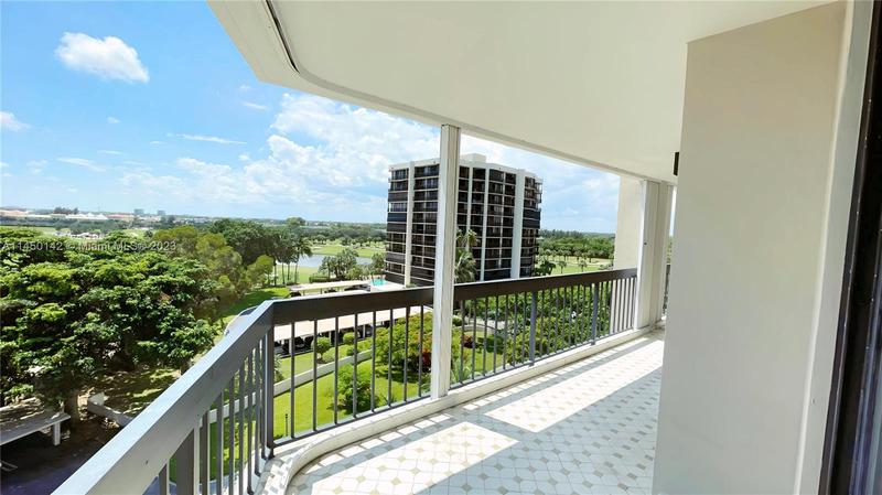Image for property 2425 Presidential Way 704, West Palm Beach, FL 33401