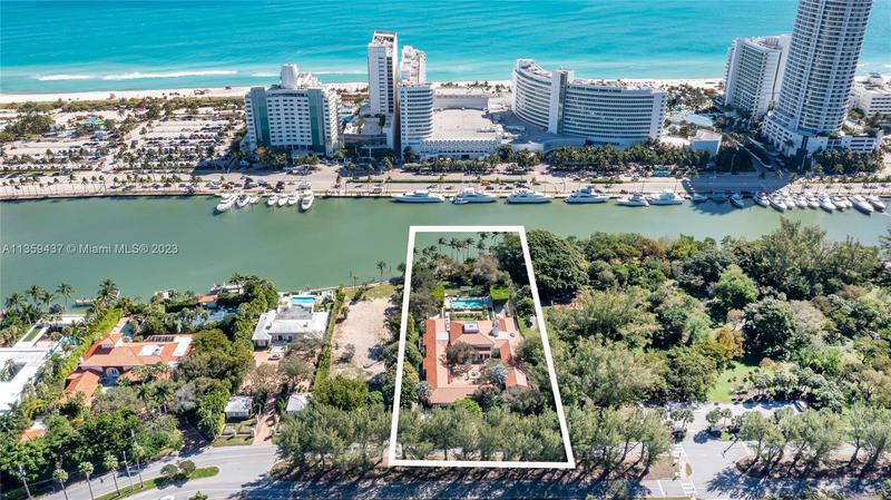 Image for property 4521 Pine Tree Dr, Miami Beach, FL 33140