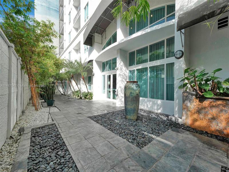 Image for property 234 3rd St 809, Miami, FL 33132