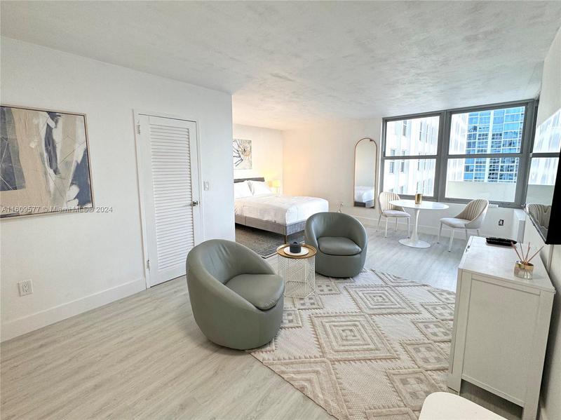 Image for property 2899 Collins Ave 1226, Miami Beach, FL 33140