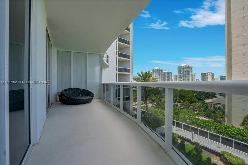 Image for property 16001 Collins Ave 602, Sunny Isles Beach, FL 33160