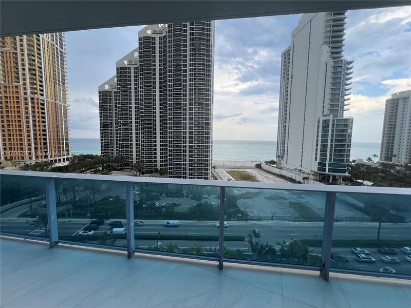 Image for property 17550 Collins Ave 1003, Sunny Isles Beach, FL 33160