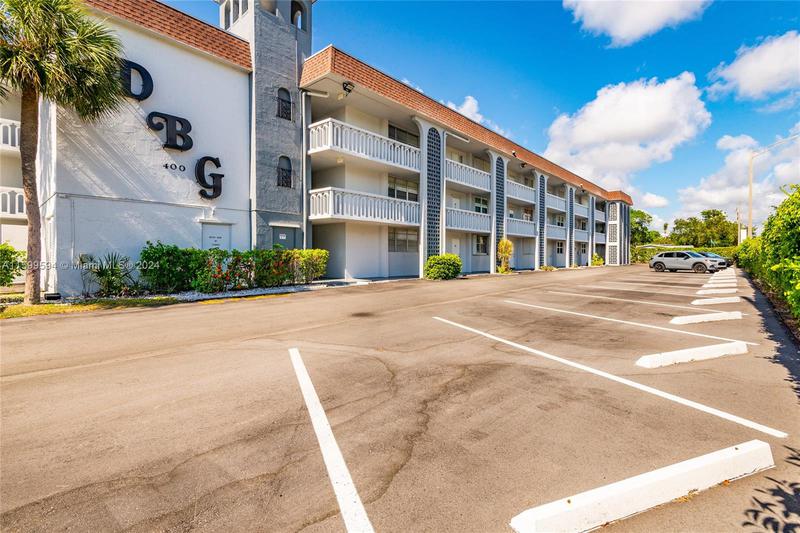 Image for property 400 10th St 307, Deerfield Beach, FL 33441