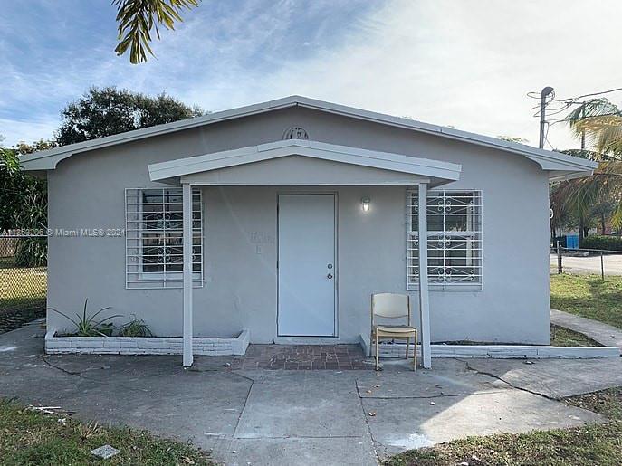 Image for property 10 28th Way, Fort Lauderdale, FL 33311