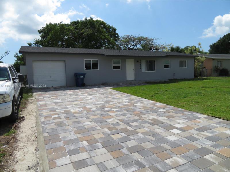 Image for property 26161 127th Ave, Homestead, FL 33032