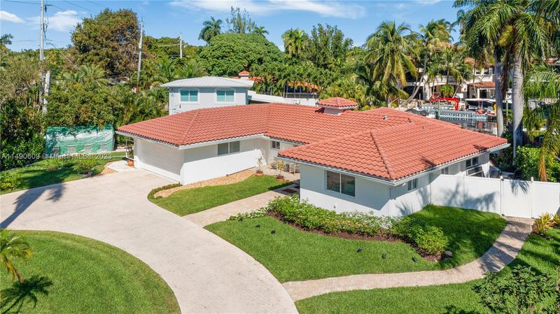 Image for property 2448 Bayview Dr, Fort Lauderdale, FL 33305