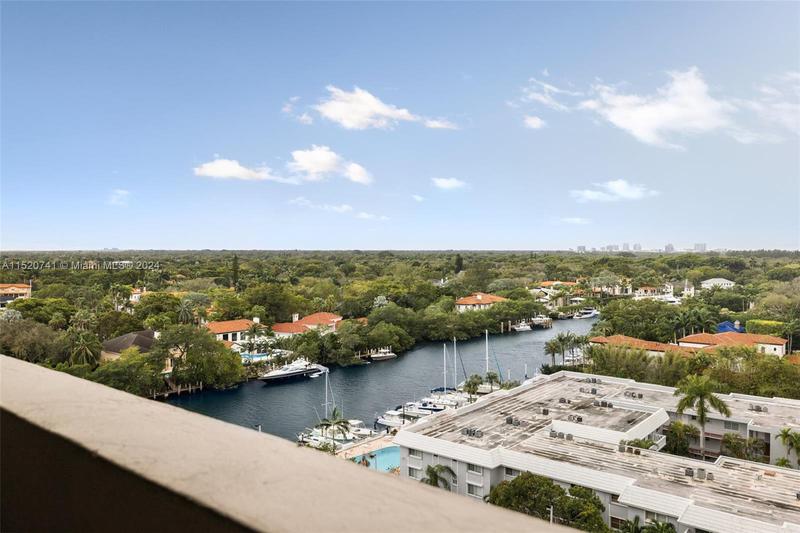 Image for property 90 Edgewater Dr 1217, Coral Gables, FL 33133