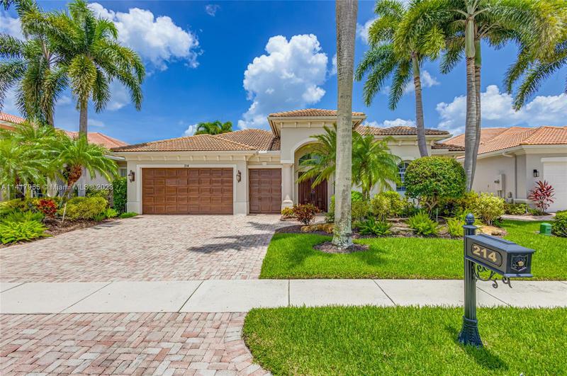 Image for property 214 Montant Dr, Palm Beach Gardens, FL 33410