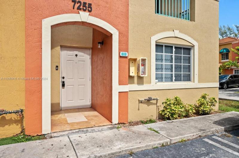 Image for property 7255 173rd Dr 808-8, Hialeah, FL 33015