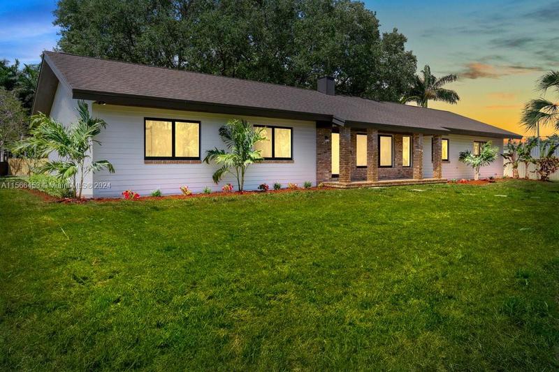 Image for property 25000 144th Ave, Homestead, FL 33032