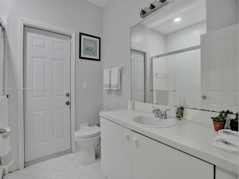 Image for property 15867 139th St, Miami, FL 33196