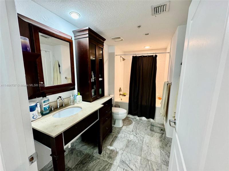 Image for property 500 29th St 1207, Miami, FL 33137