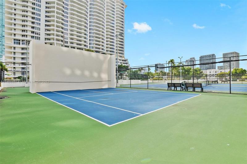 Image for property 600 36th St 1119, Miami, FL 33137