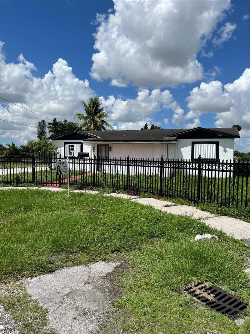 Image for property 2870 205th St, Miami Gardens, FL 33056