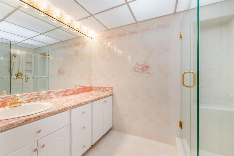 Image for property 700 Coral Way 2, Coral Gables, FL 33134