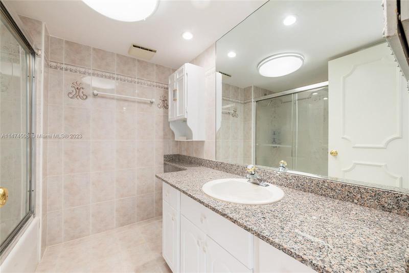 Image for property 700 Coral Way 2, Coral Gables, FL 33134