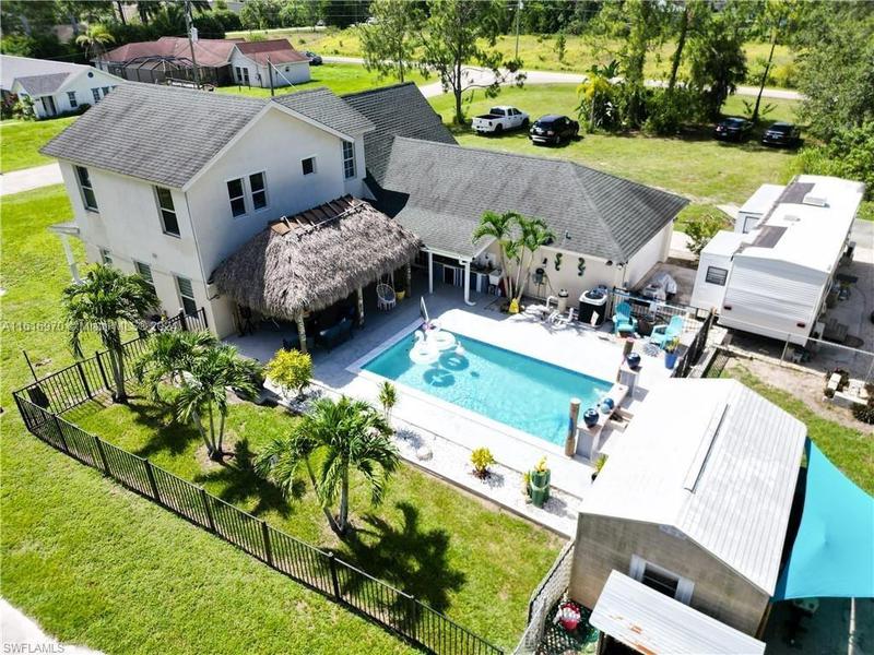 Image for property 2011 Mill St, Other City - In The State Of Florida, FL 33972
