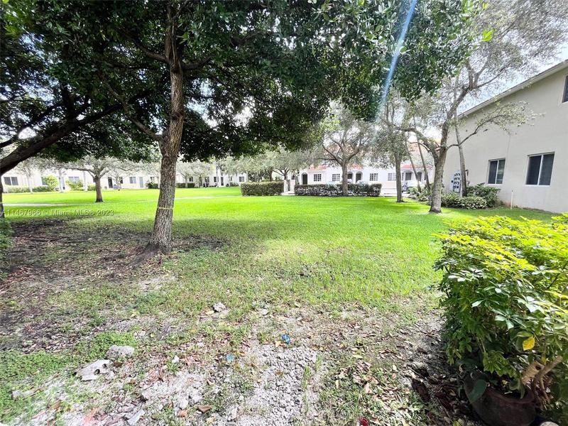 Image for property 21215 14th Pl 526, Miami Gardens, FL 33169