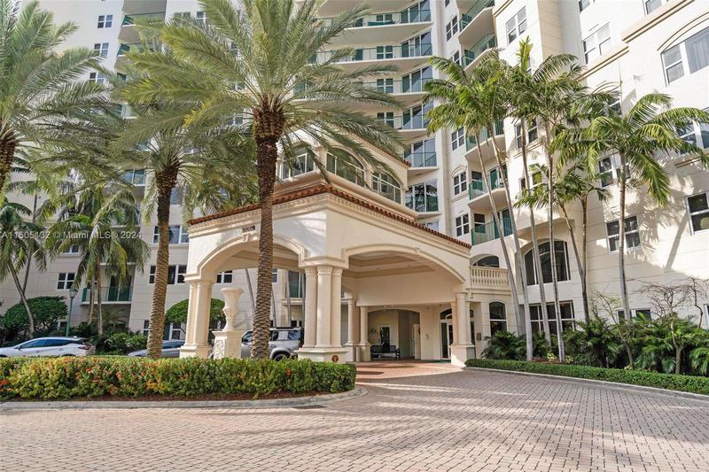 Image for property 20000 Country Club Dr 206, Aventura, FL 33180