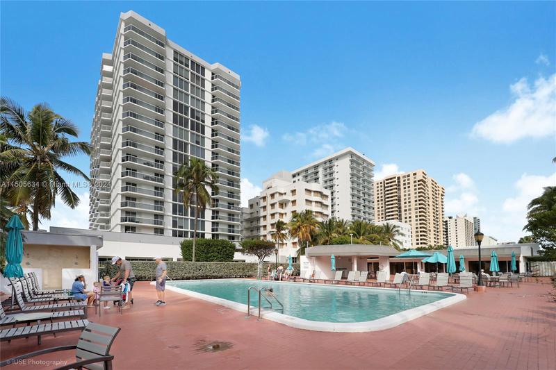 Image for property 2401 Collins Ave 1109, Miami Beach, FL 33140