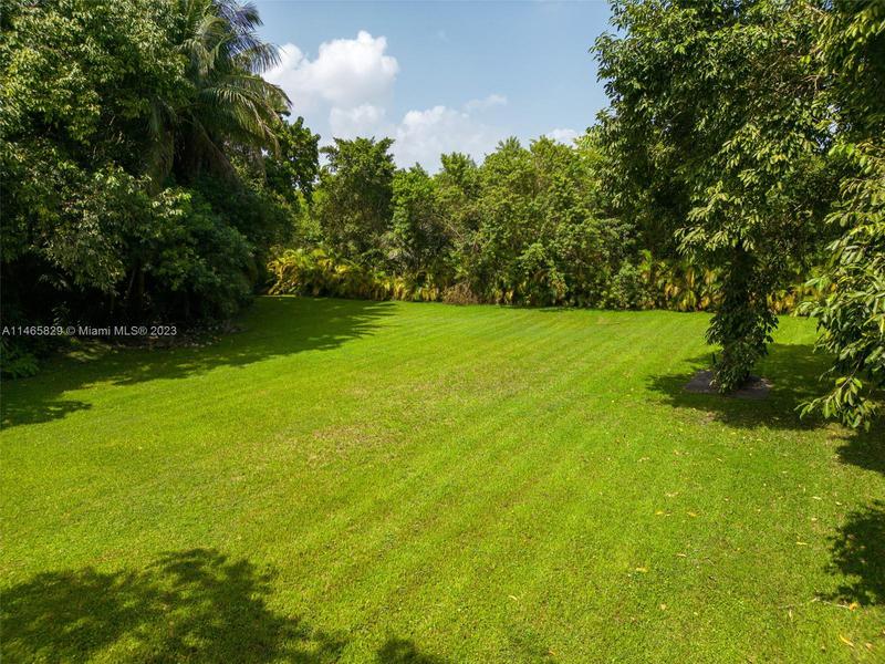 Image for property 6000 118th Ave, Miami, FL 33183