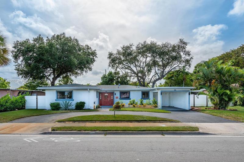 Image for property 1113 Cypress Rd, Pompano Beach, FL 33060