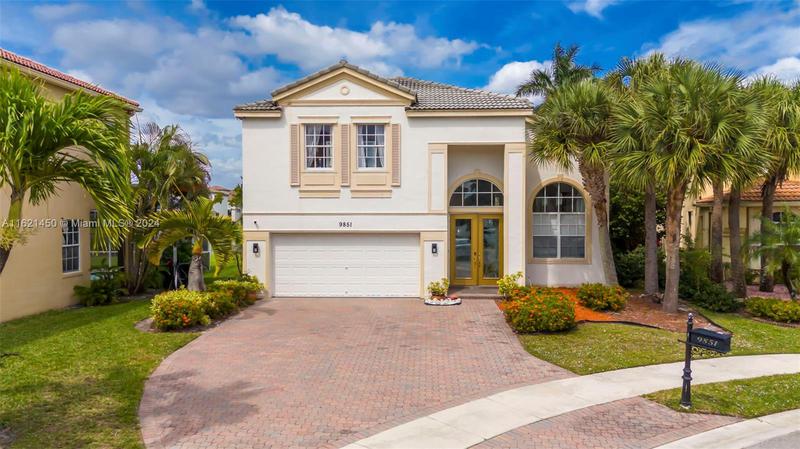 Image for property 9851 Woolworth Ct, Wellington, FL 33414