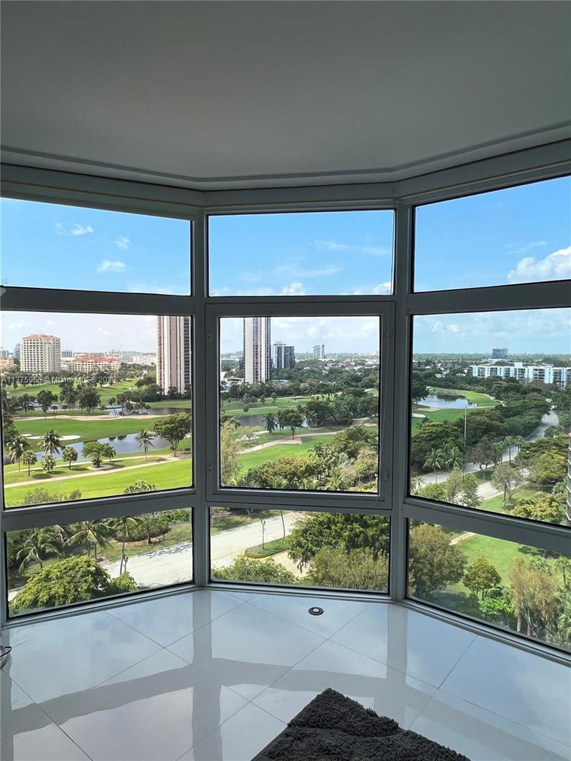 Image for property 3375 Country Club Dr 1408, Aventura, FL 33180