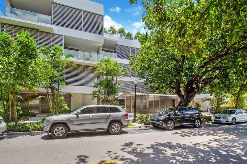 Image for property 311 Meridian Ave 301, Miami Beach, FL 33139