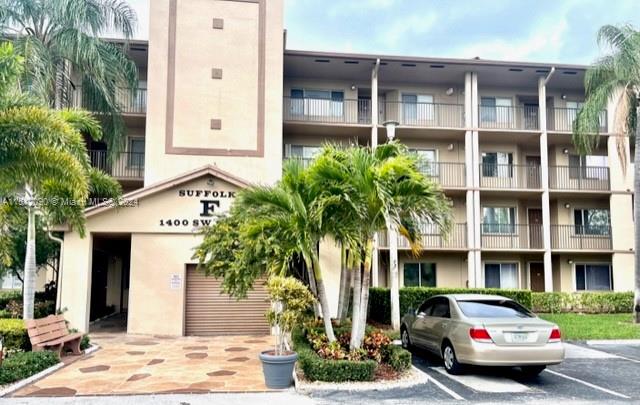 Image for property 1400 137th Ave 207F, Pembroke Pines, FL 33027